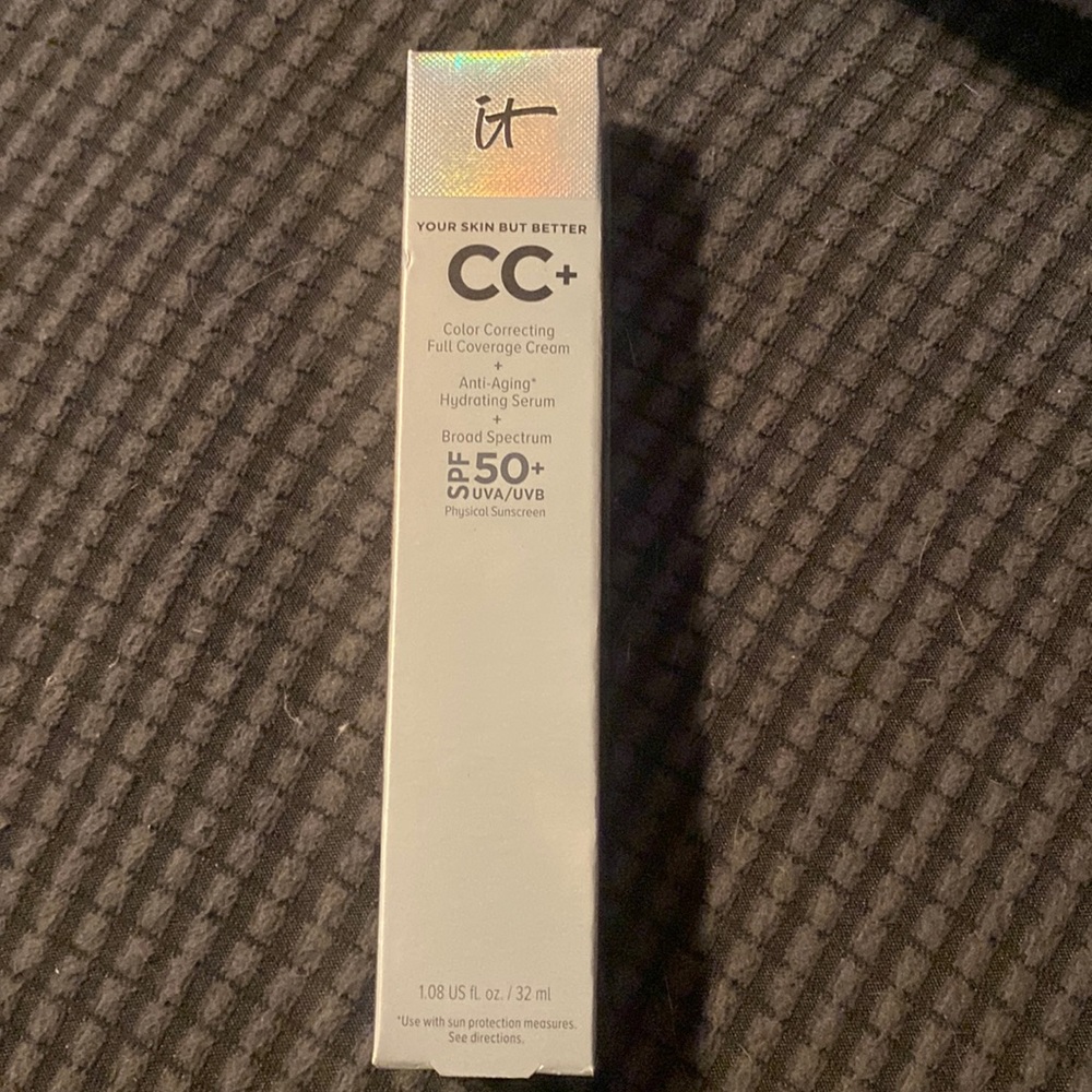 IT cosmetics CC+ Cream Full-Coverage Foundation with SPF 50+